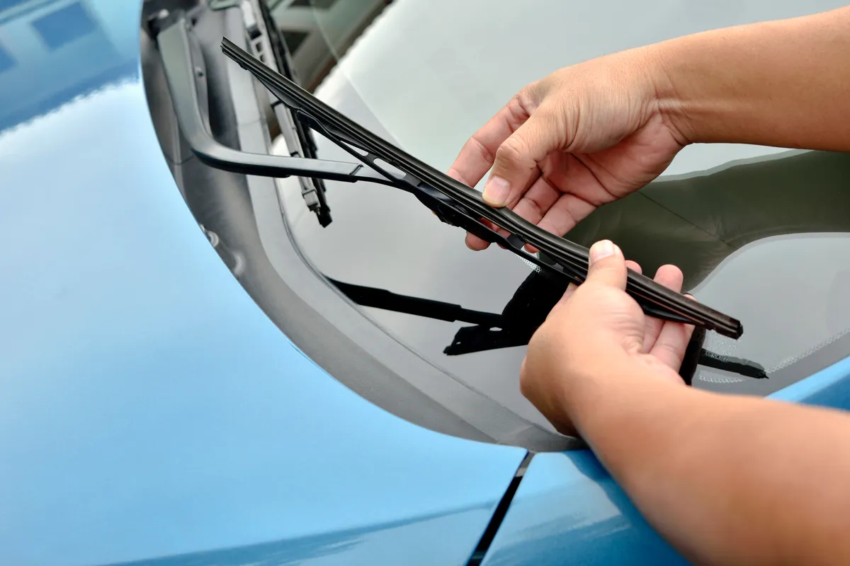 Fitting a new wiper blade