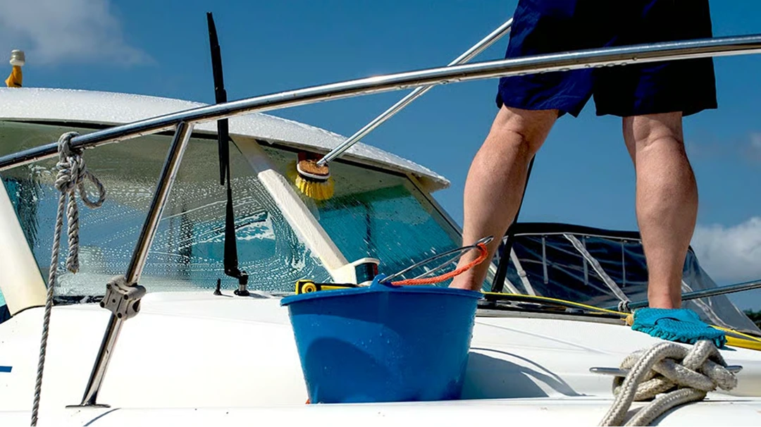Boat-windscreen-with-marine-grade-wipers-in-Australian-coastal-conditions